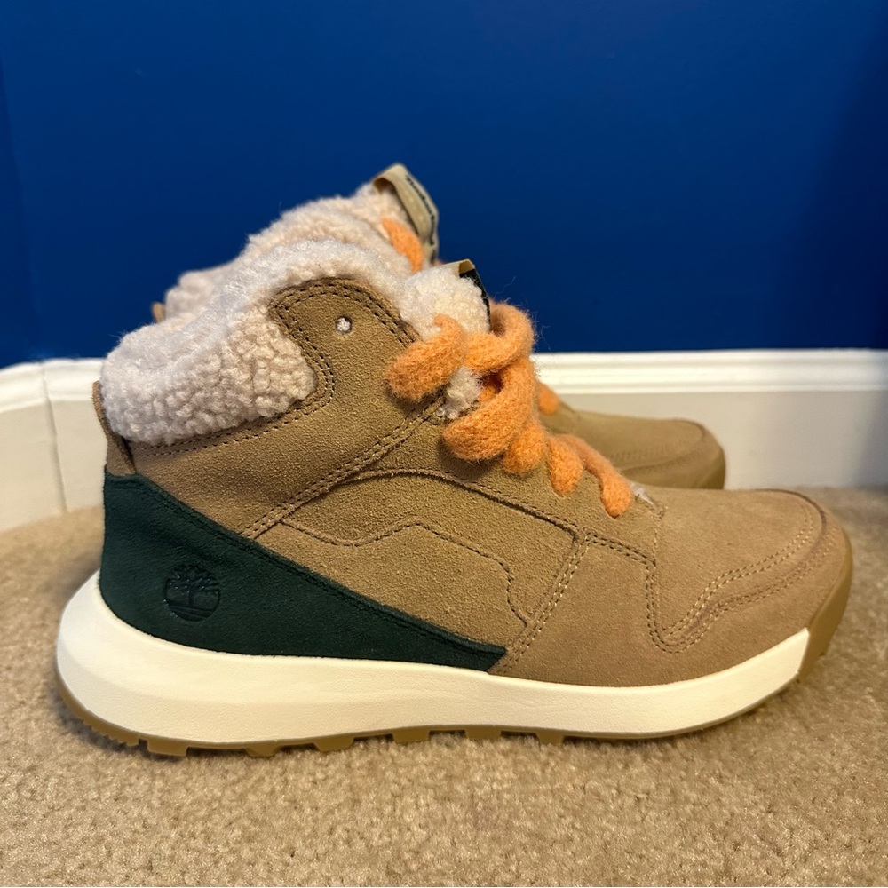 TIMBERLAND RETRO SWIFT HIGH TOP LACE BOOT MEDIUM BEIGE SUEDE WOMEN'S SIZE 8